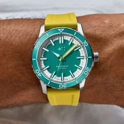 Christopher Ward Aquaflex Rubber New