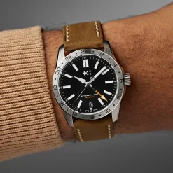Christopher Ward C63 Sealander GMT 36 Online