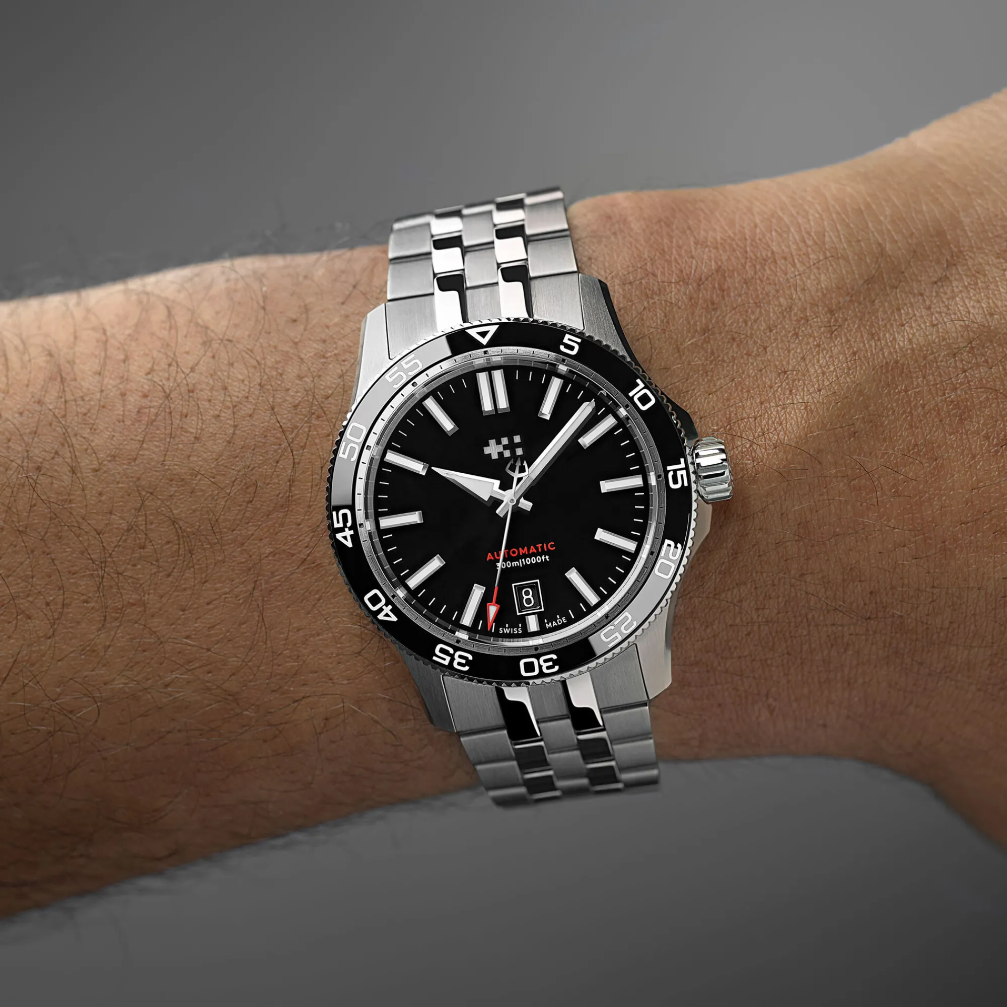 Christopher Ward C60 Trident Pro 300 Consort Bracelet 38mm Outlet