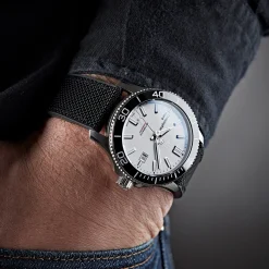 Christopher Ward Hybrid Rubber Outlet