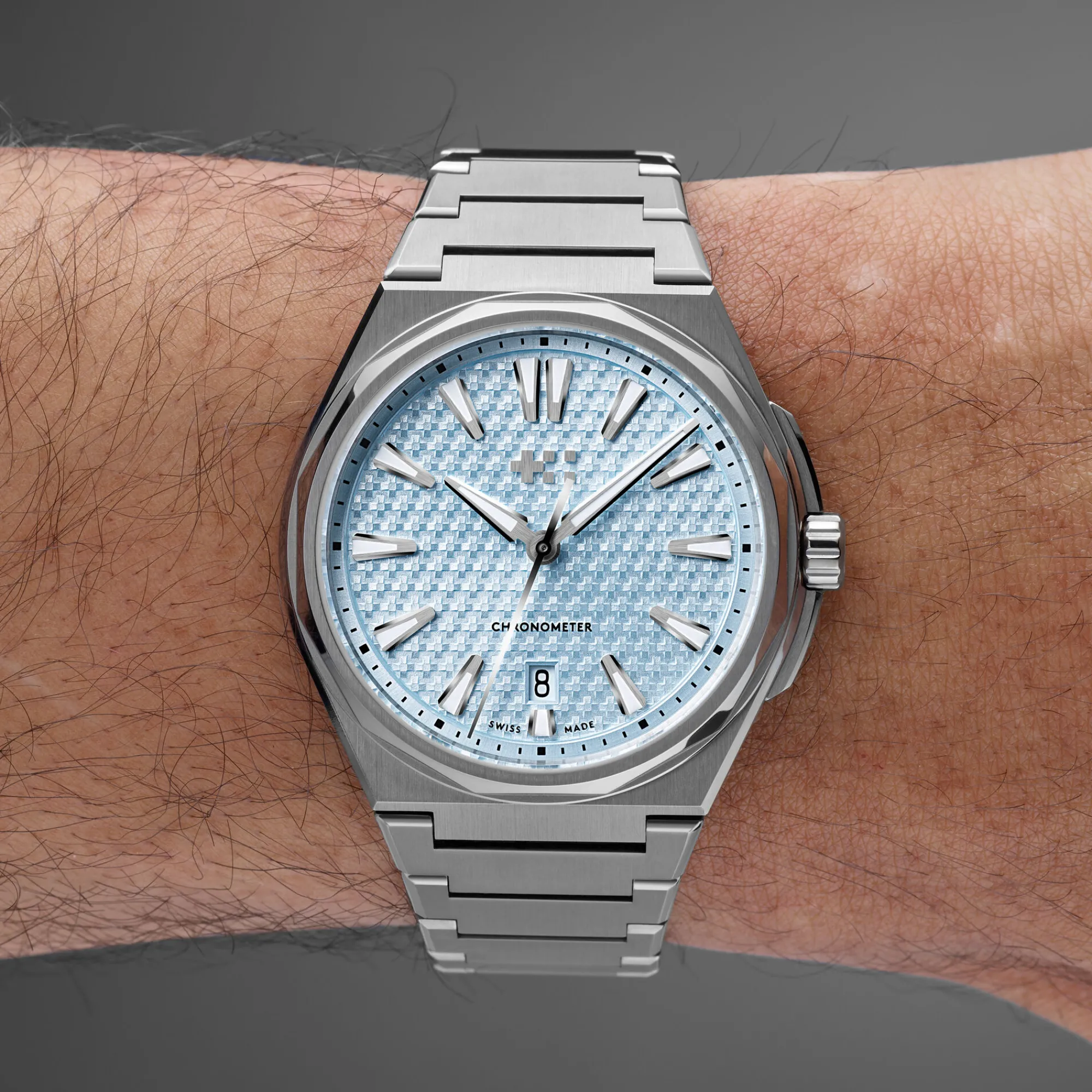 Christopher Ward The Twelve 40 (Ti) Online